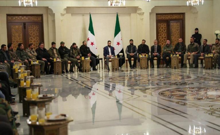 الفصائل السورية تتفق على حل نفسها والاندماج بوزارة الدفاع