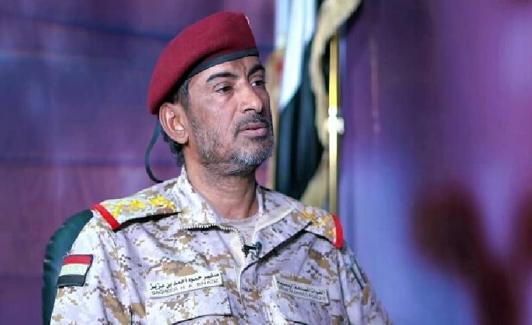 الفريق بن عزيز لا يرى منطقة وسطى بين الدولة والمليشيات: السلاح مقابل السلام أو الحسم العسكري(حوار)